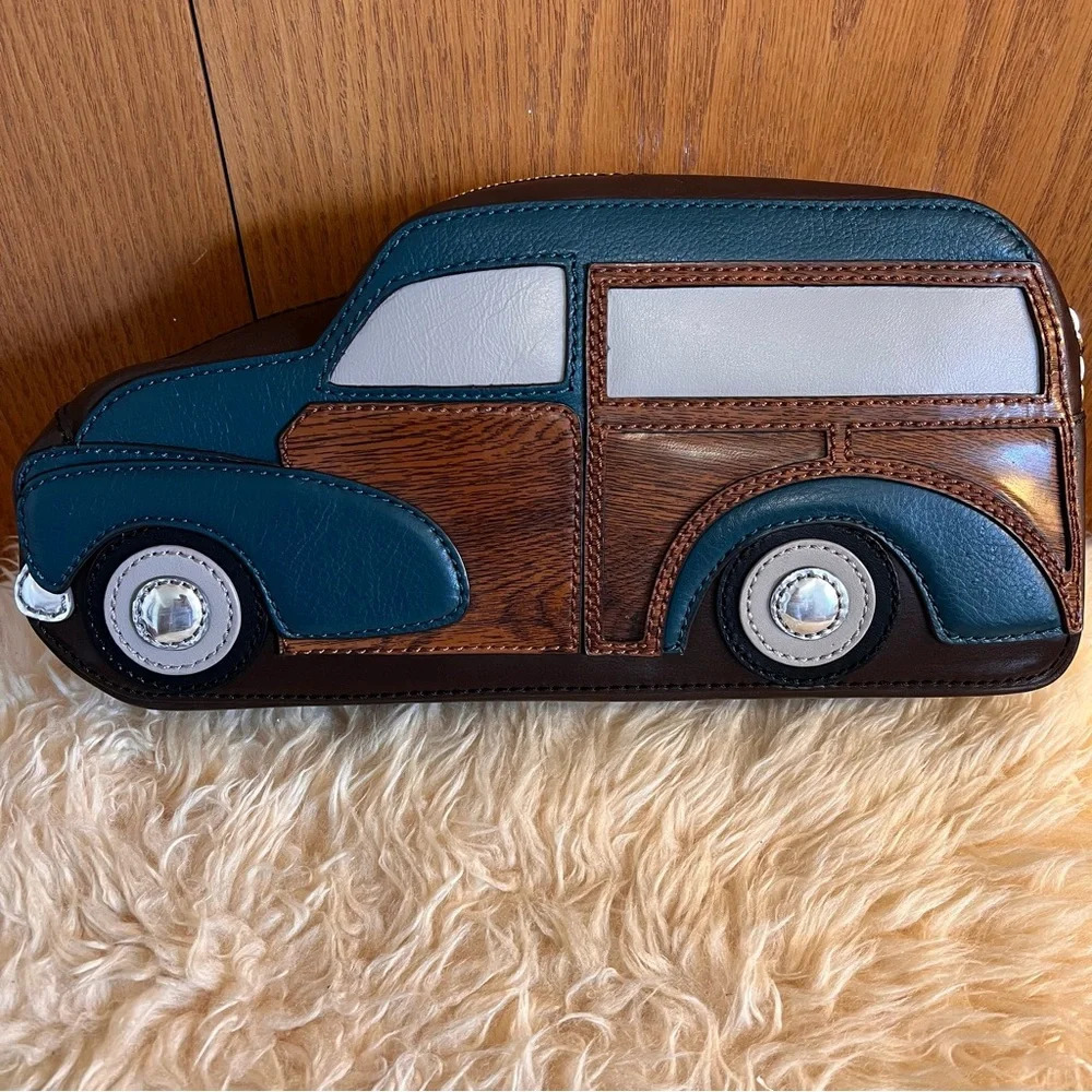 NWT Kate Spade 2012 Knock On Wood Car Clutch - Picture 2 of 12